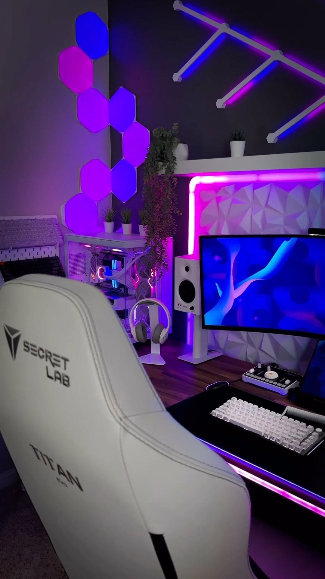 Post 10 by Zach | TattedDadTech on Instagram (video)