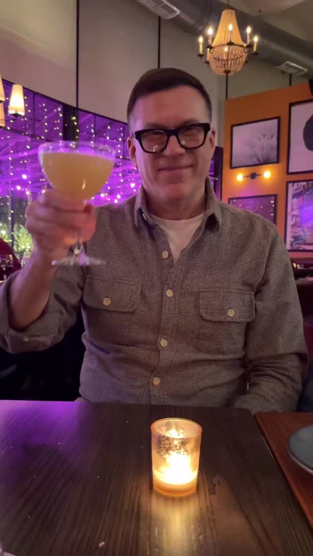 Post 3 by Ronnie Frey | Chicago Creator & Photographer | Global Tour Guide on Instagram (video)