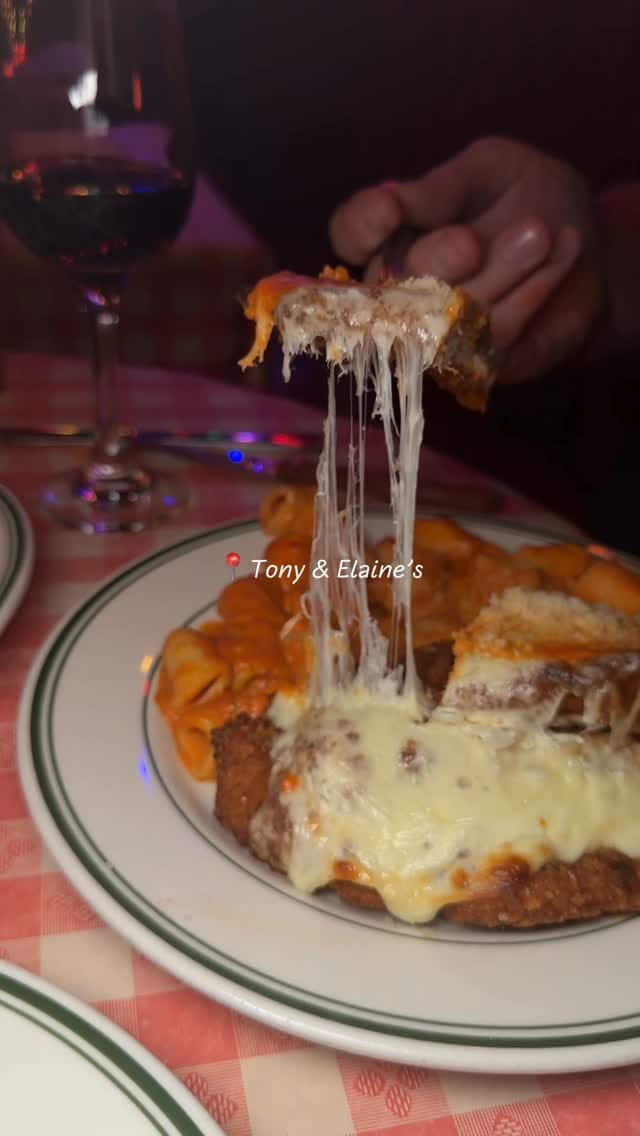 Post 6 by ACOUPLEFATTIES•BOSTON FOODIES on Instagram (video)