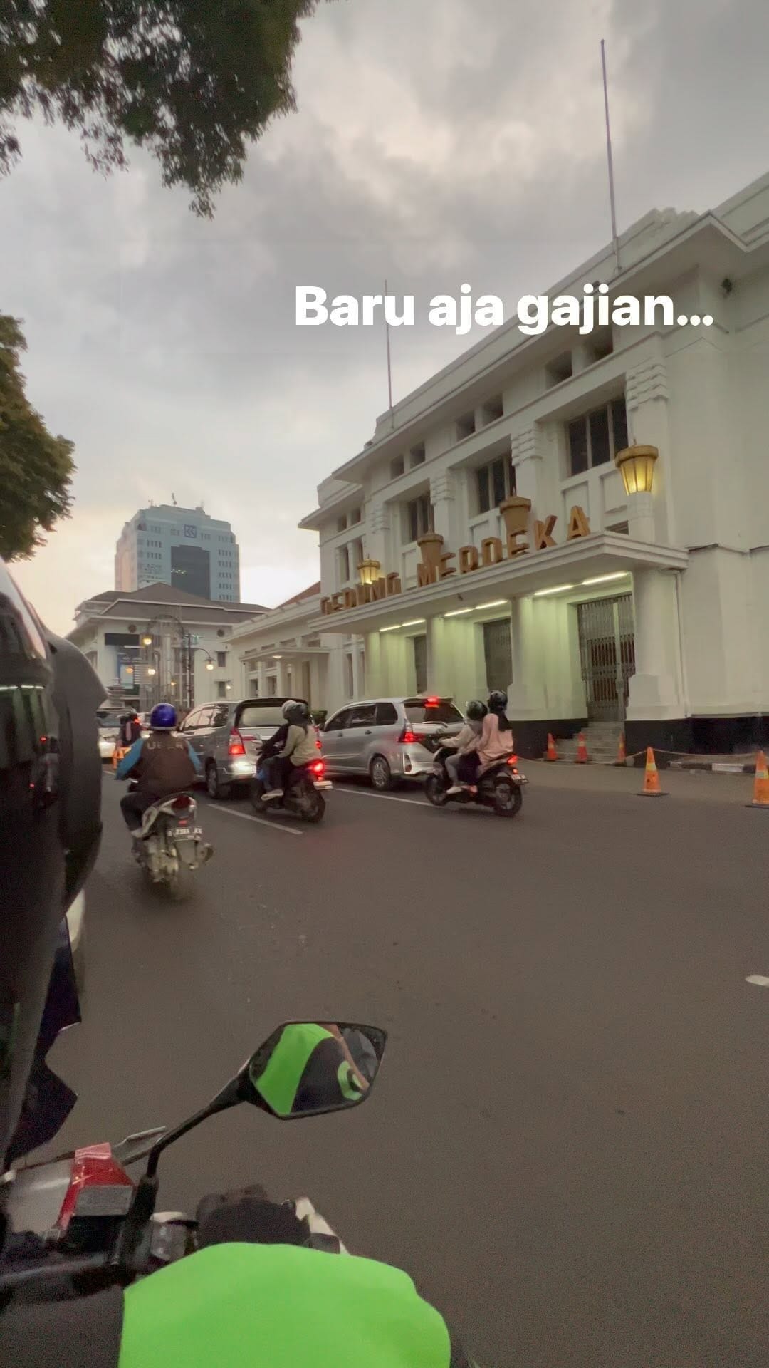 Post 9 by dr.I Nyoman Adi Suparta, MBioMed SpPD FINASIM on Instagram (video)