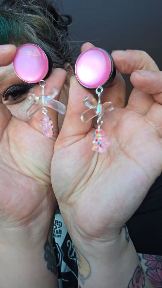 Post 3 by Handmade Plugs & Jewelry on Instagram (video)