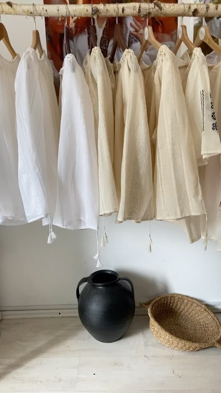 Post 10 by BLOUSEROUMAINE-SHOP.COM on Instagram (video)