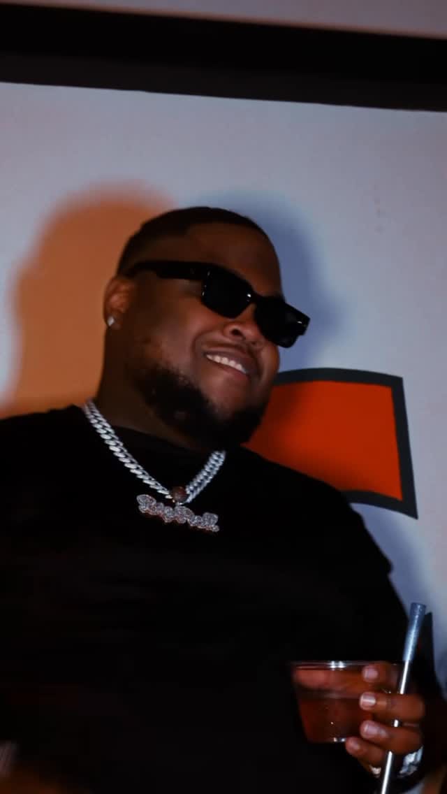 Post 8 by DJ DMoney In Da Building! 🎧 on Instagram (video)