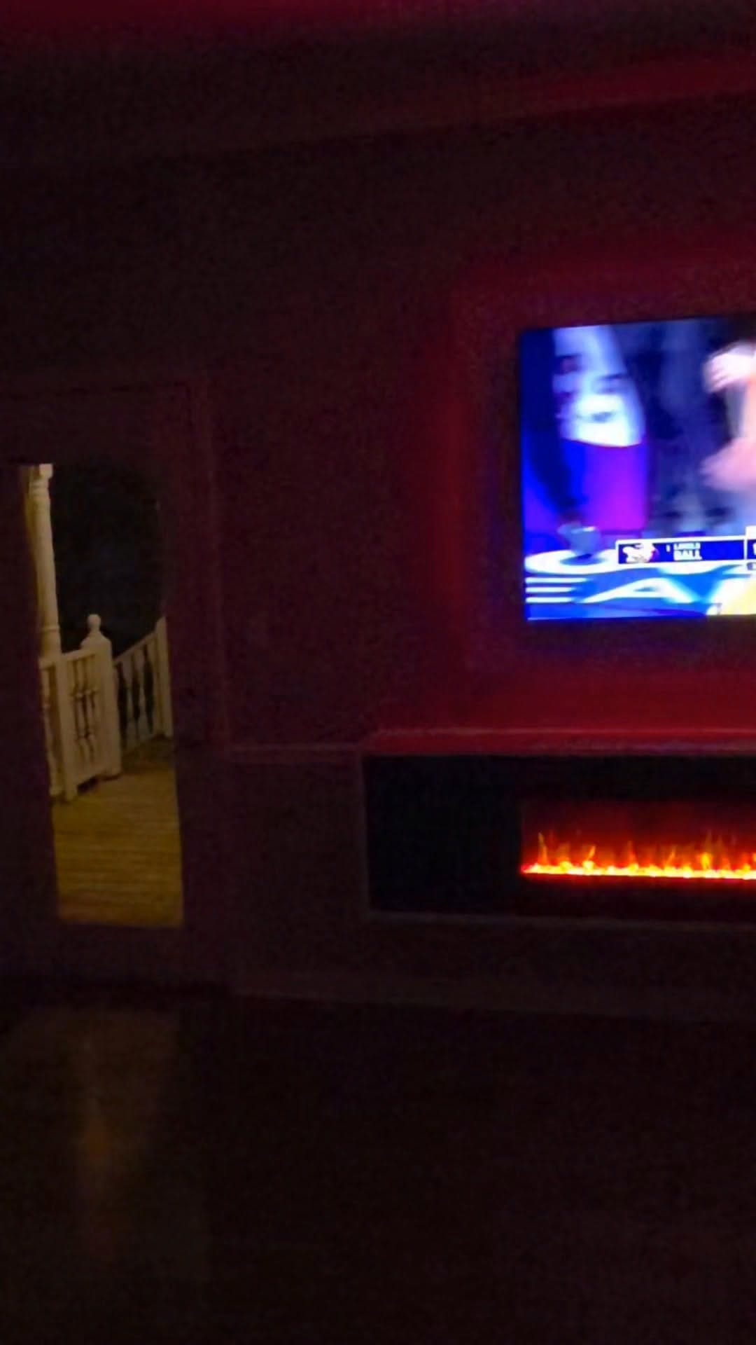 Post 6 by Maurice Amaker on Instagram (video)
