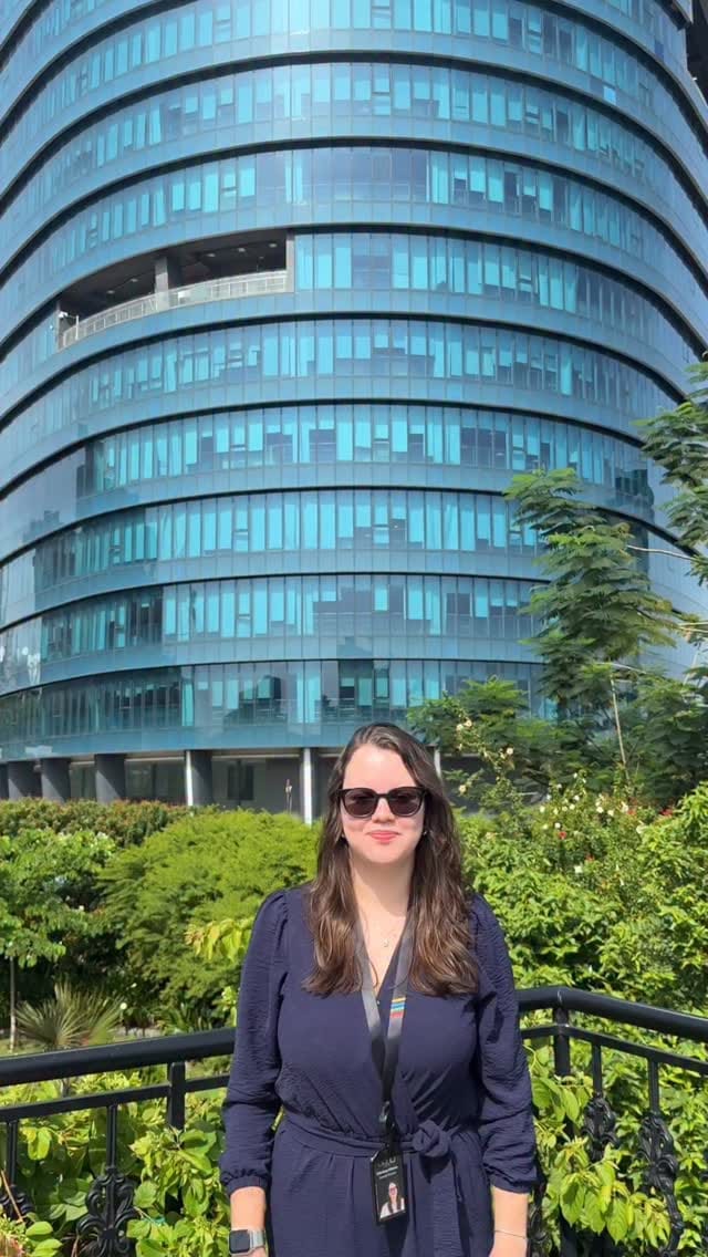 Post 3 by Zoho | Empresa de tecnologia on Instagram (video)