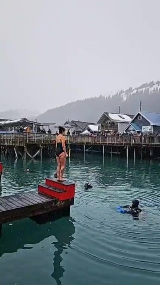 Post 10 by Berra Demirel on Instagram (video)