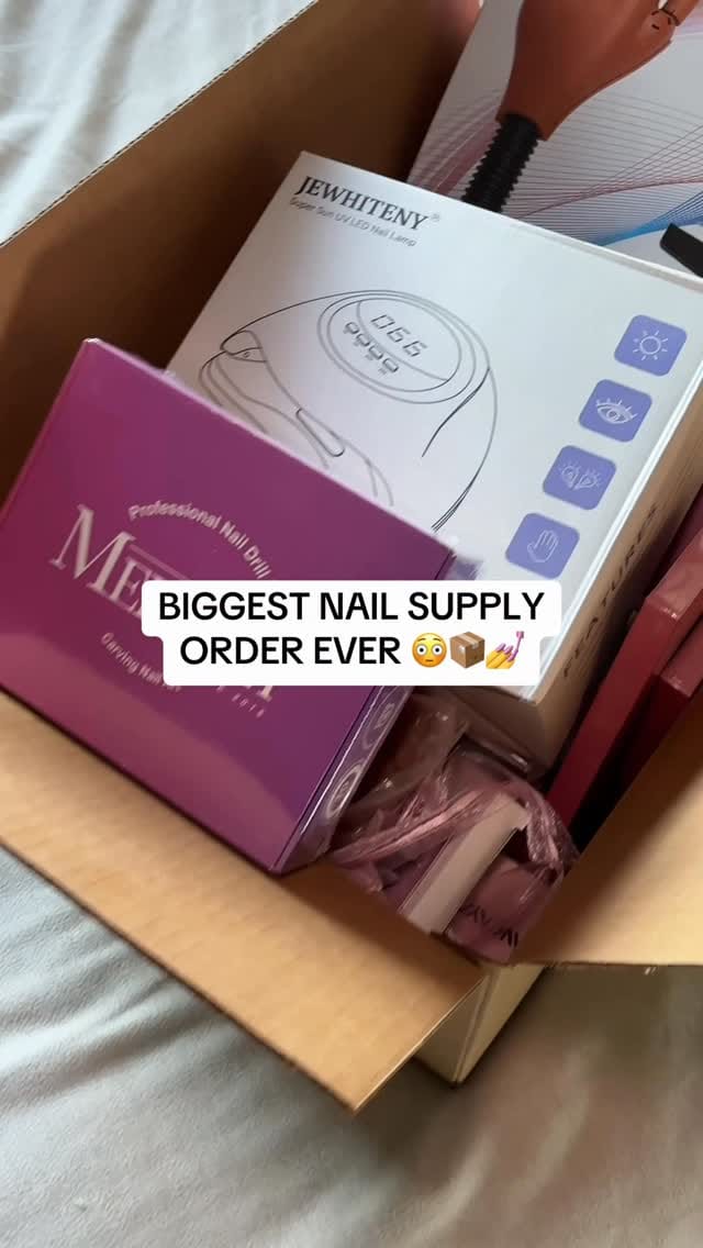 Post 8 by Nails In Paradise on Instagram (video)