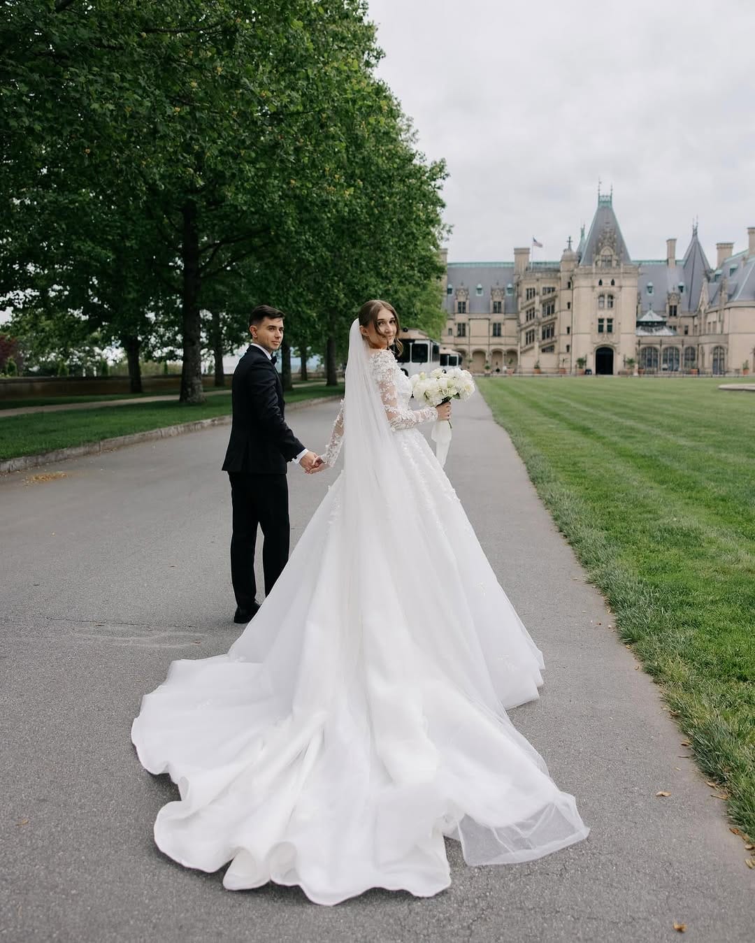 Post 7 by LILIA CHERESHNIA WEDDING PHOTOGRAPHER on Instagram (carousel)