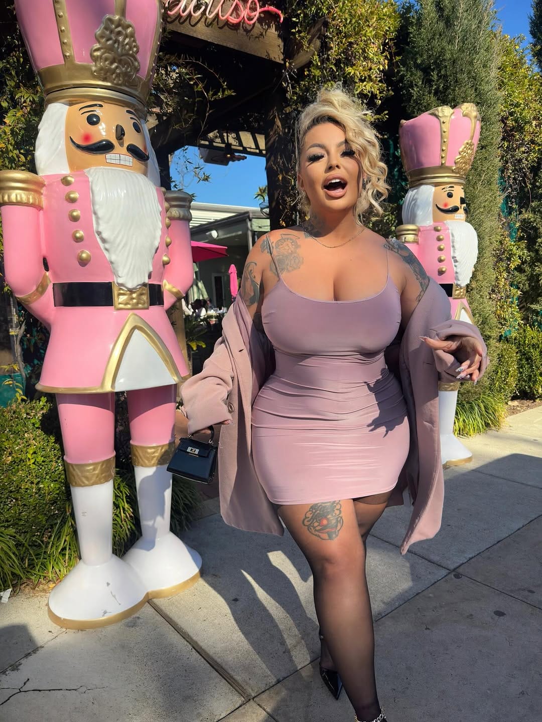 Post 2 by Dfw Girl Plug on Instagram (carousel)