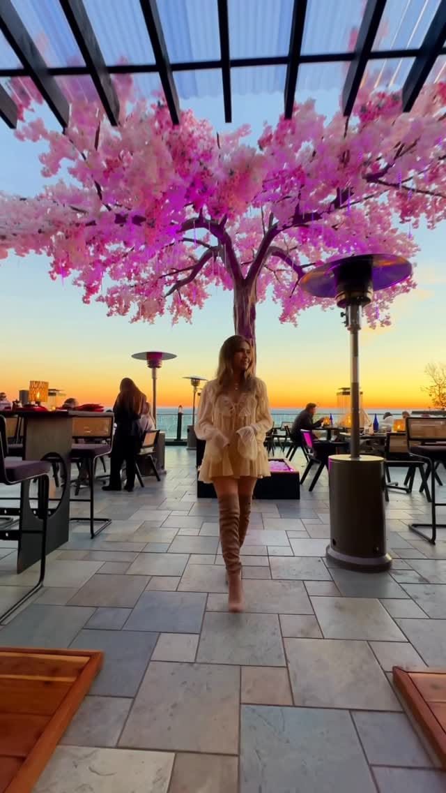 Post 3 by Lian Turnbough on Instagram (video)