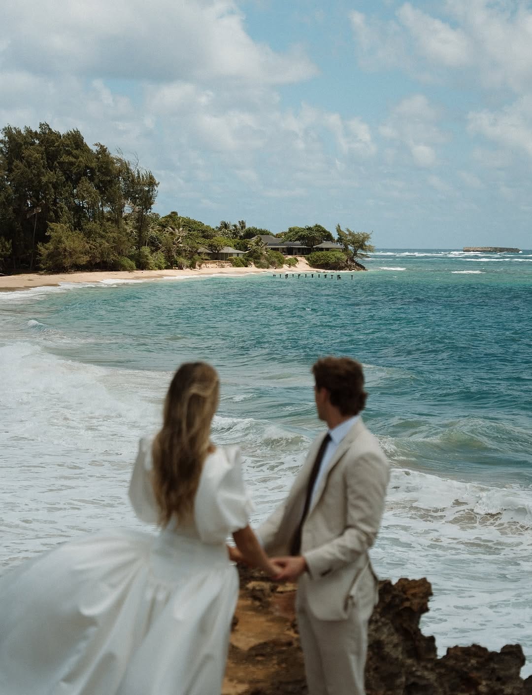 Post 8 by OAHU + KAUAI HAWAII Photographer on Instagram (carousel)