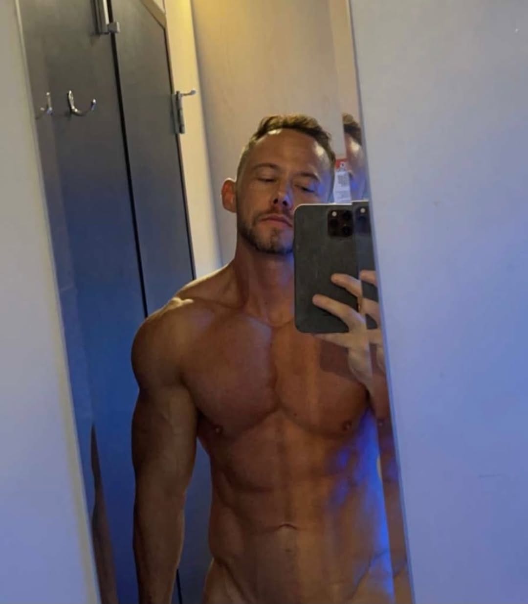 Post 10 by Joseph Rochelle on Instagram (image)