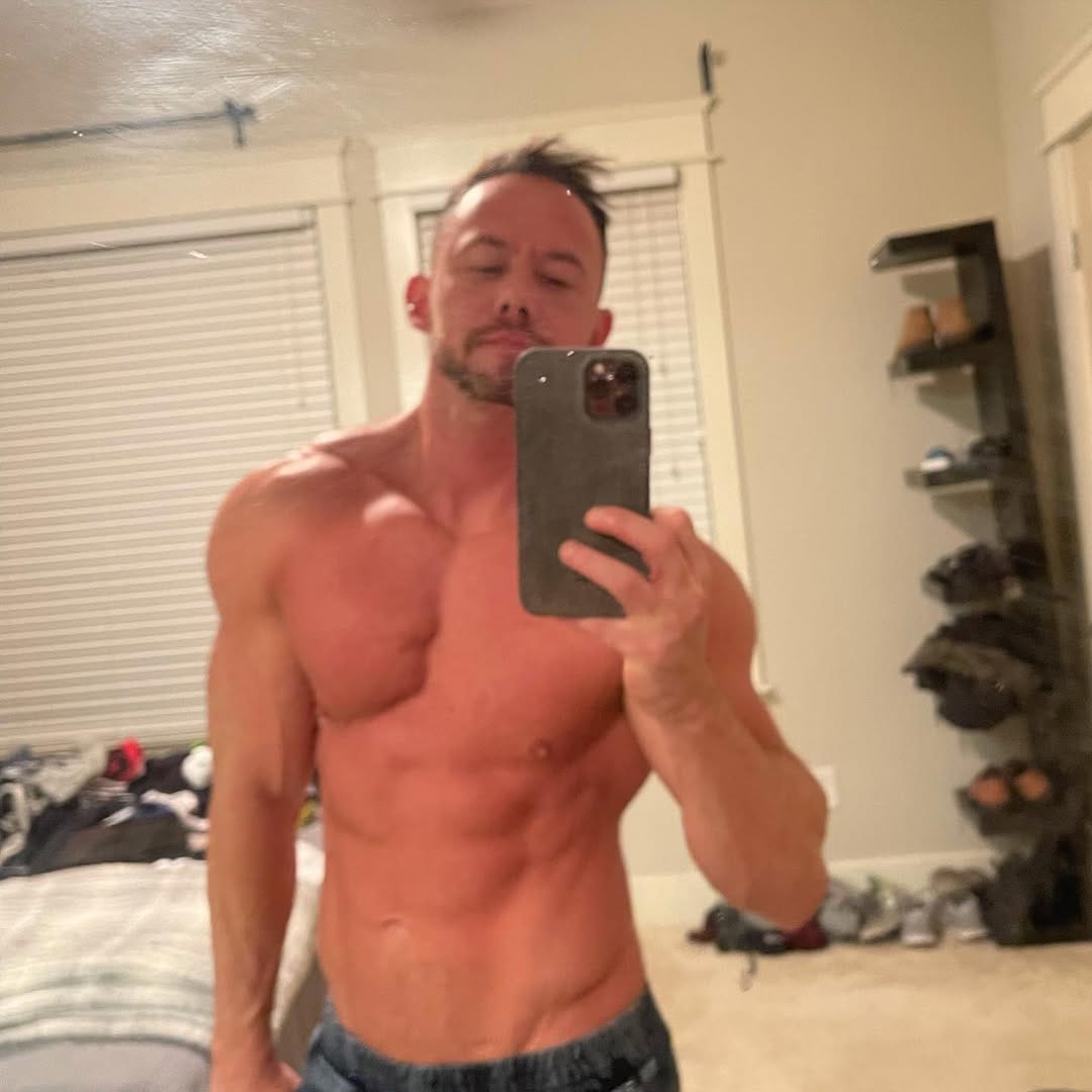 Post 9 by Joseph Rochelle on Instagram (image)