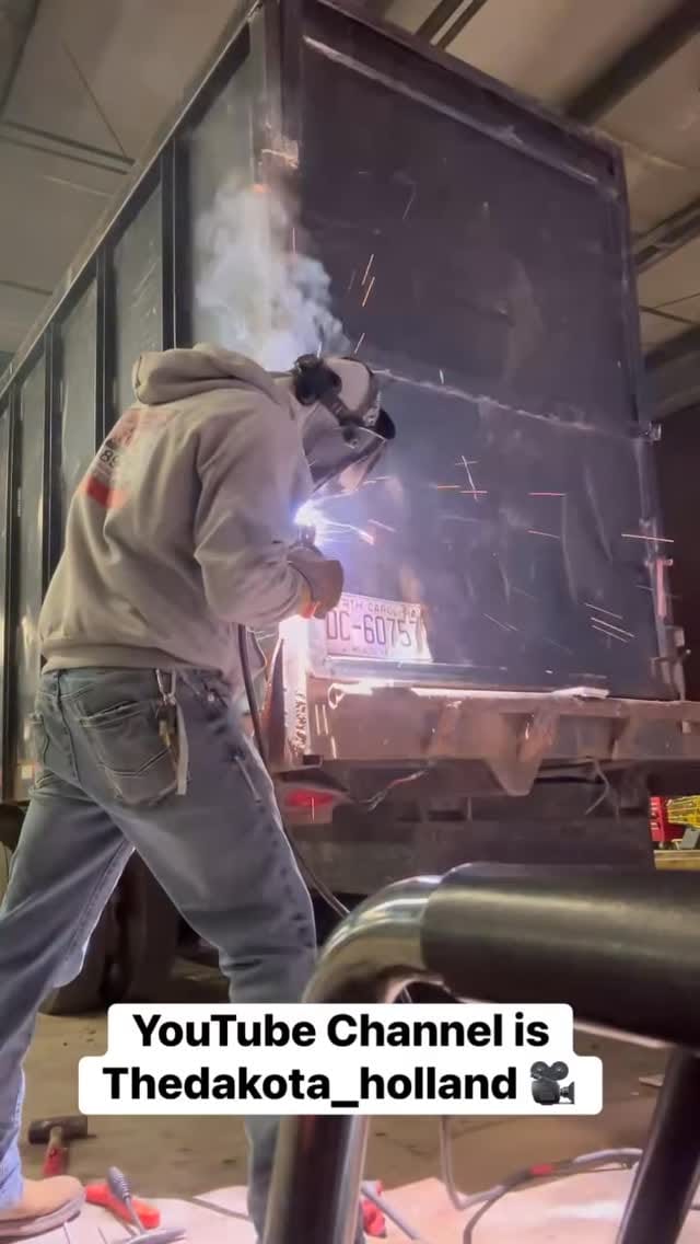 Post 5 by Dakota Holland on Instagram (video)