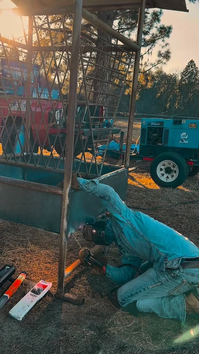Post 3 by Dakota Holland on Instagram (video)