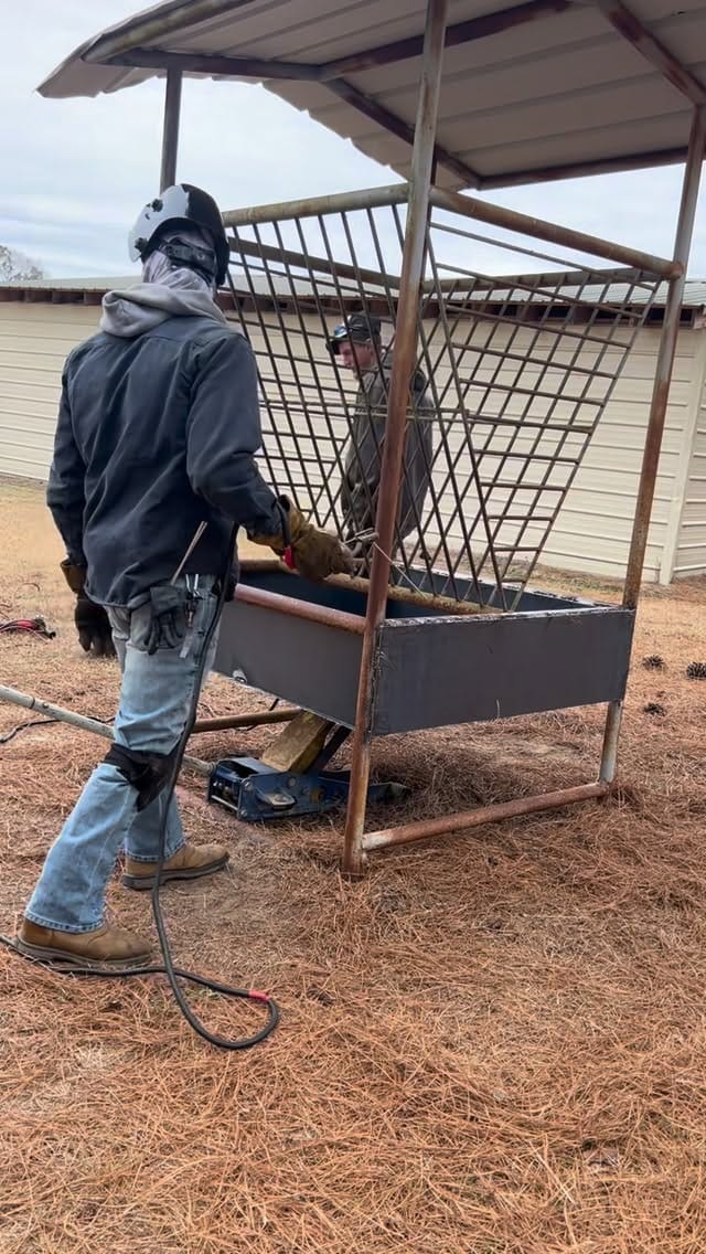 Post 4 by Dakota Holland on Instagram (video)