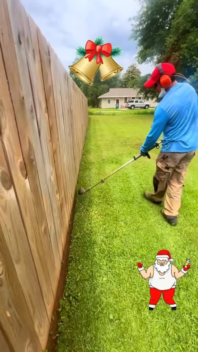 Post 10 by Viral Lawncare on Instagram (video)