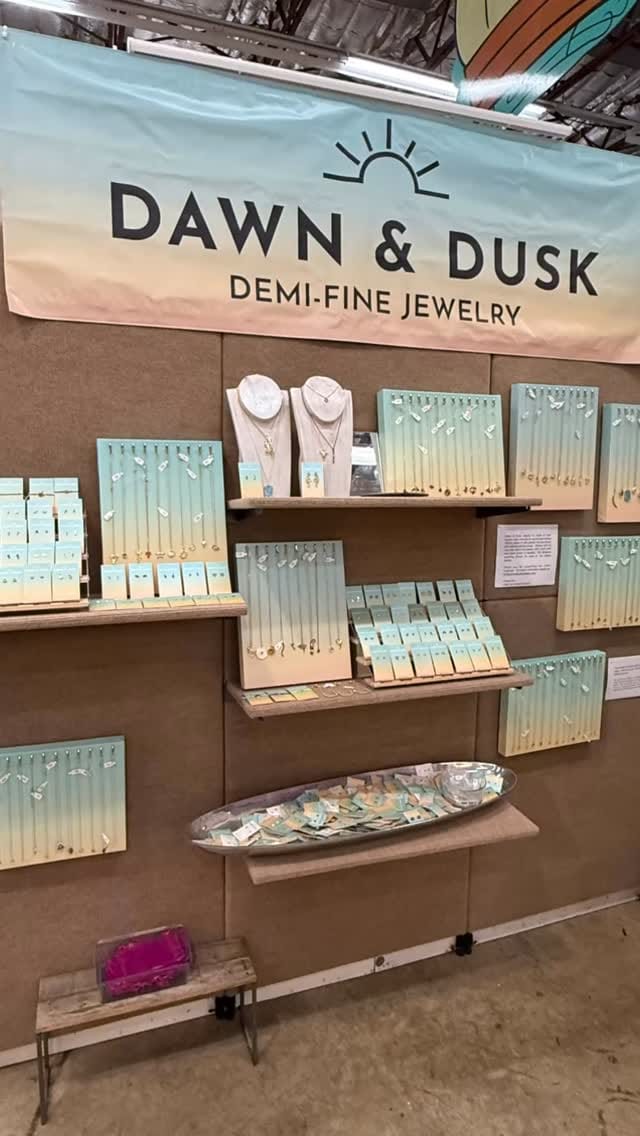 Post 2 by Dawn & Dusk™️ on Instagram (video)
