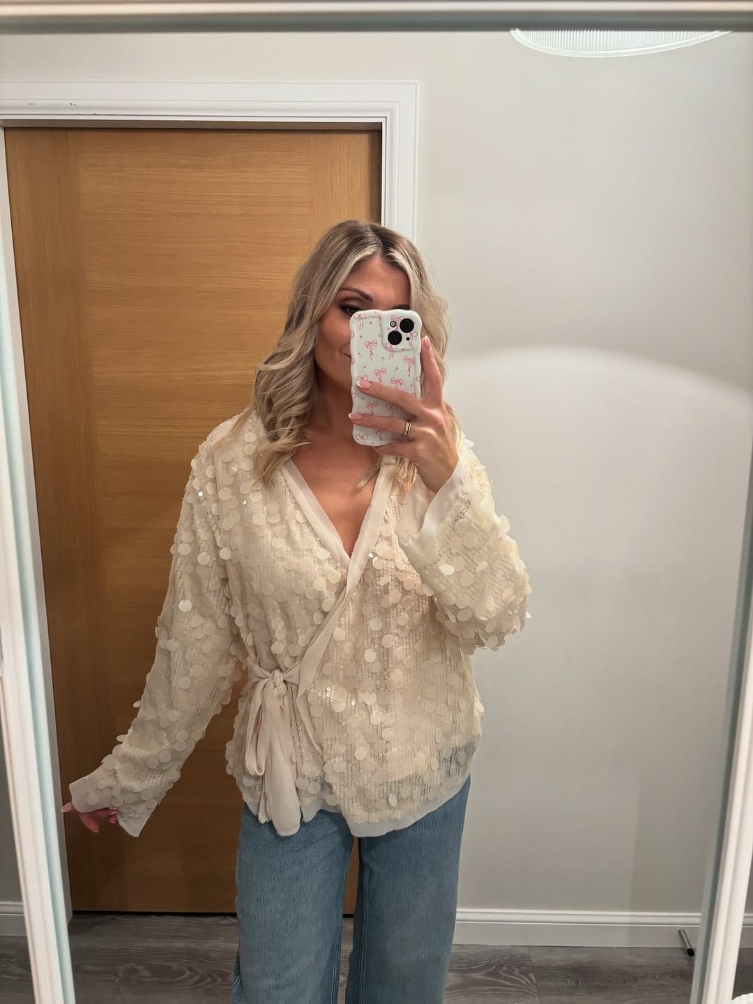 Post 4 by THE FASHION DEN - LADIES BOUTIQUE on Instagram (carousel)