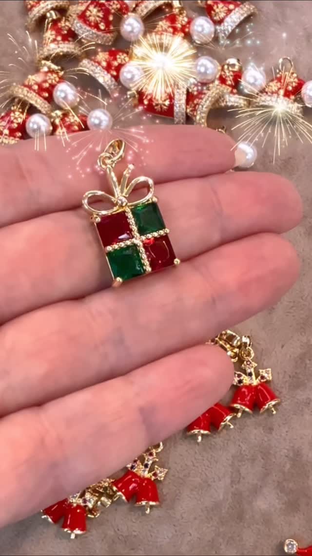 Post 8 by Peppy Beads on Instagram (video)