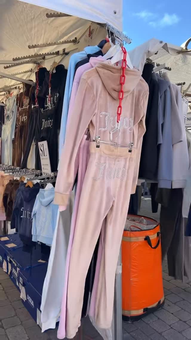 Post 3 by Sadie London on Instagram (video)