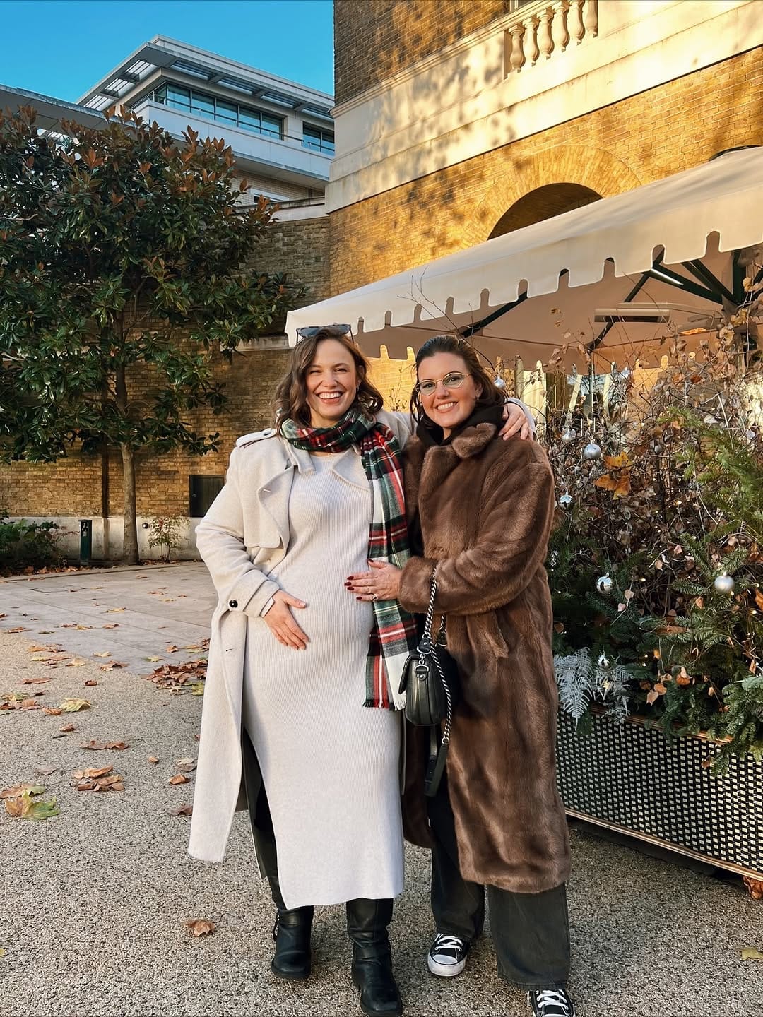Post 5 by Carina Behrens on Instagram (carousel)