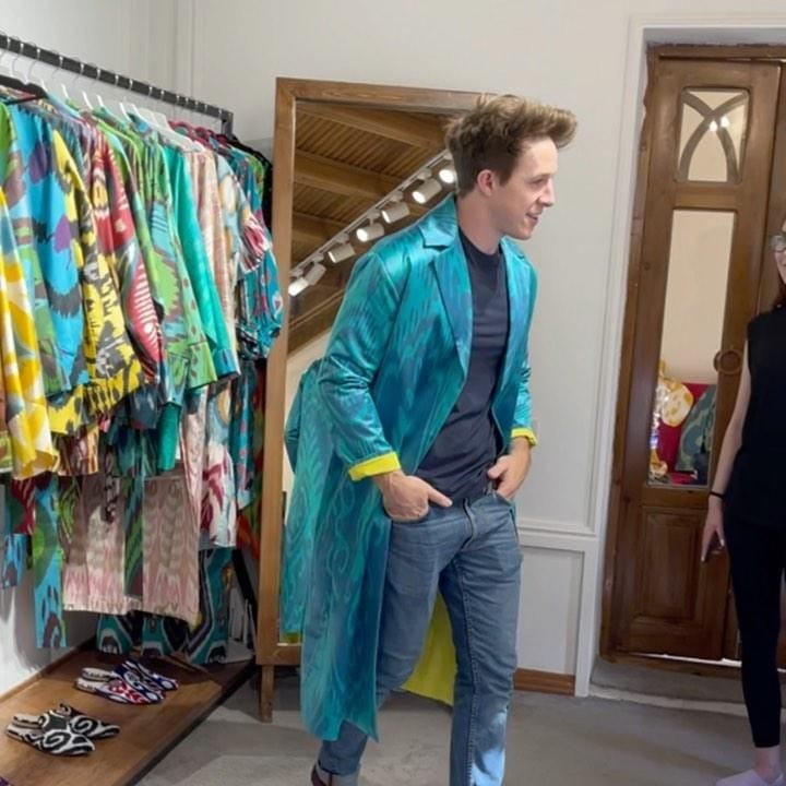 Post 10 by Узбекские чапаны от Suraya on Instagram (video)