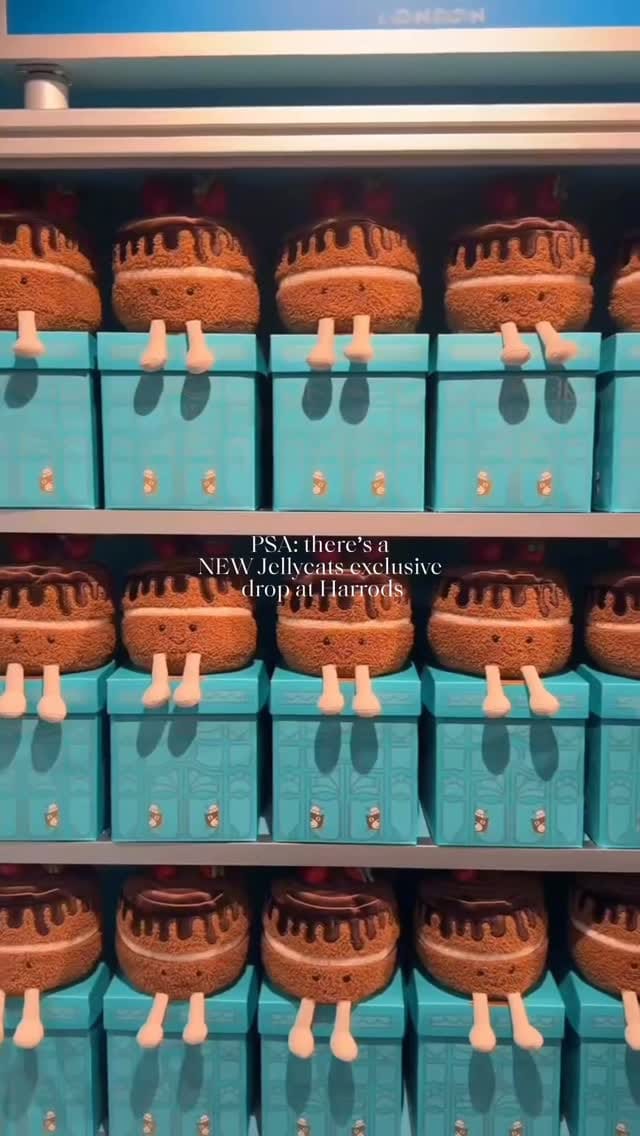 Post 1 by Knightsbridge, London on Instagram (video)