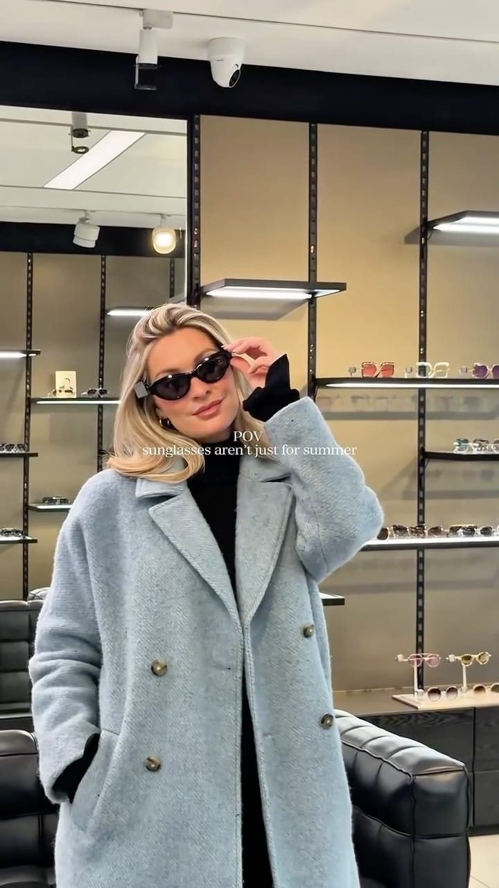 Post 2 by Knightsbridge, London on Instagram (video)
