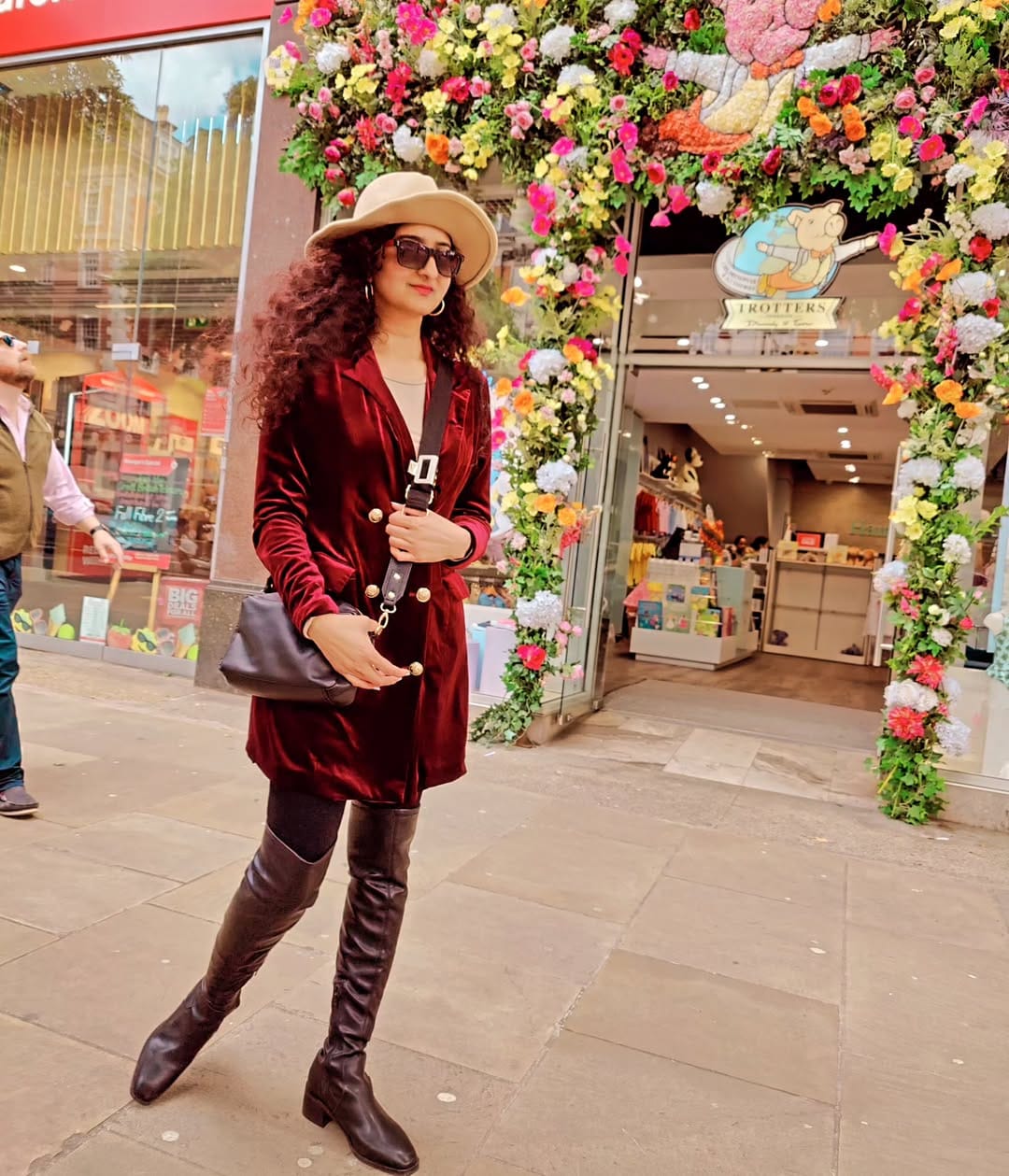 Post 8 by Richa Shekhar on Instagram (carousel)