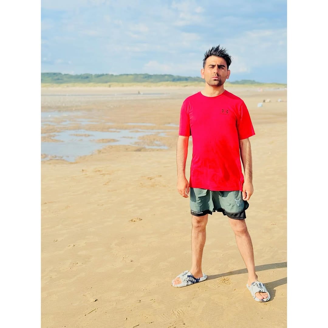Post 3 by عارف افریدی on Instagram (image)