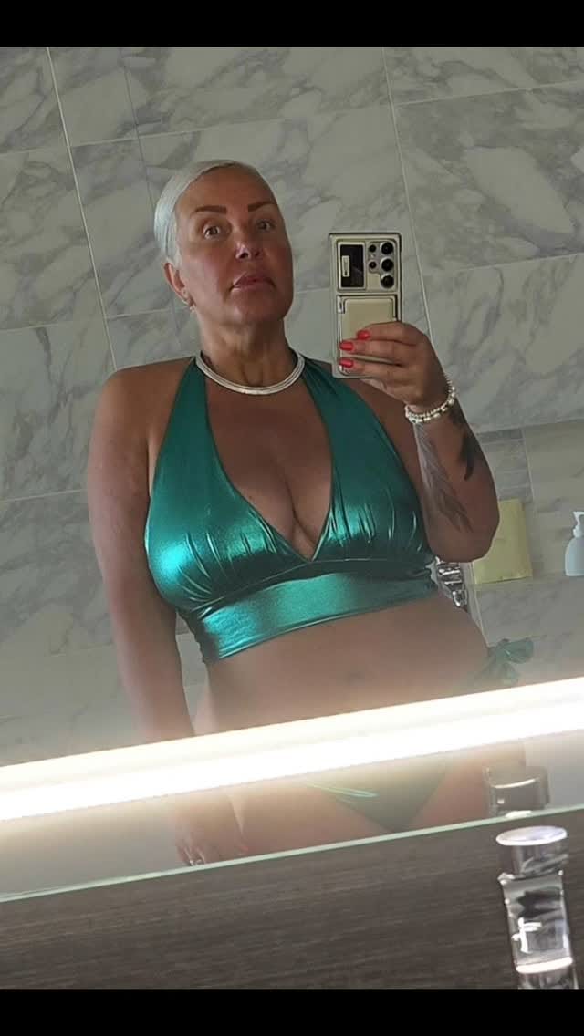 Post 4 by We Are Curves on Instagram (video)
