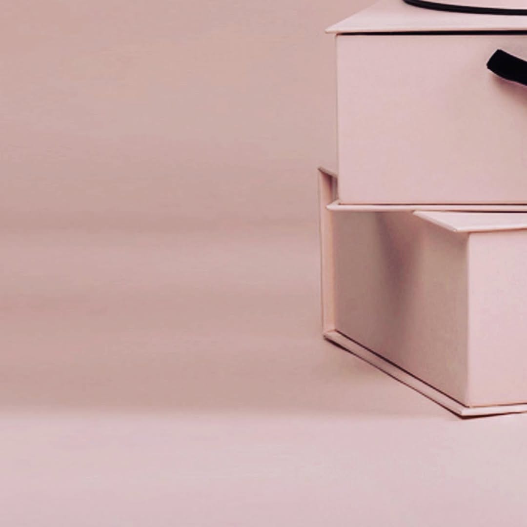 Post 4 by Mon Cherie on Instagram (image)