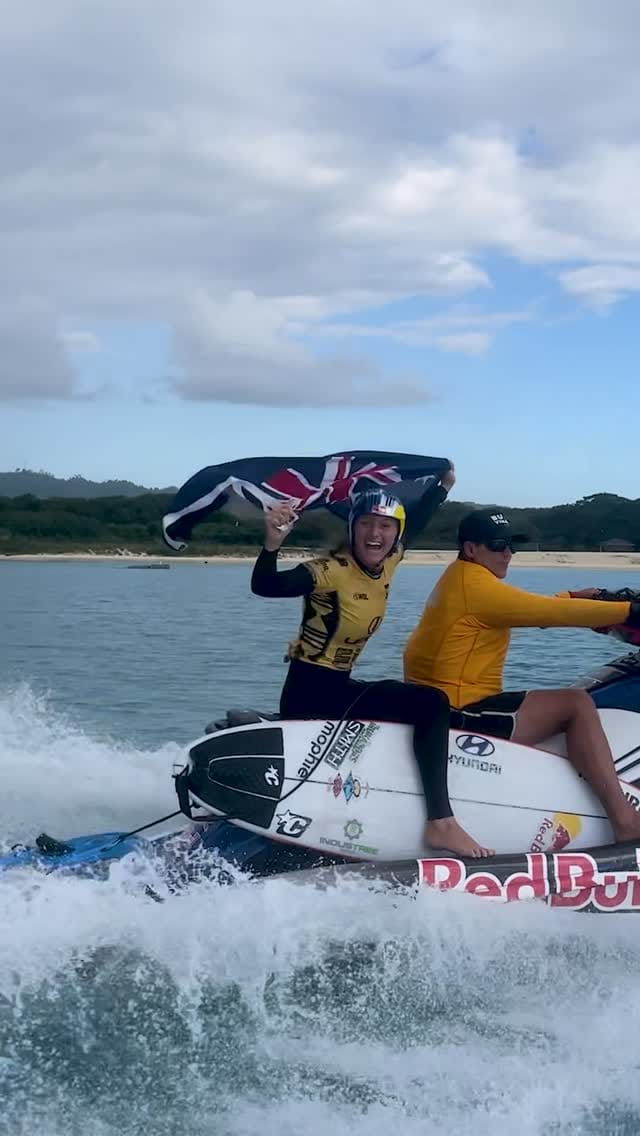 Post 10 by Red Bull Surfing 🏄‍♂️ on Instagram (video)
