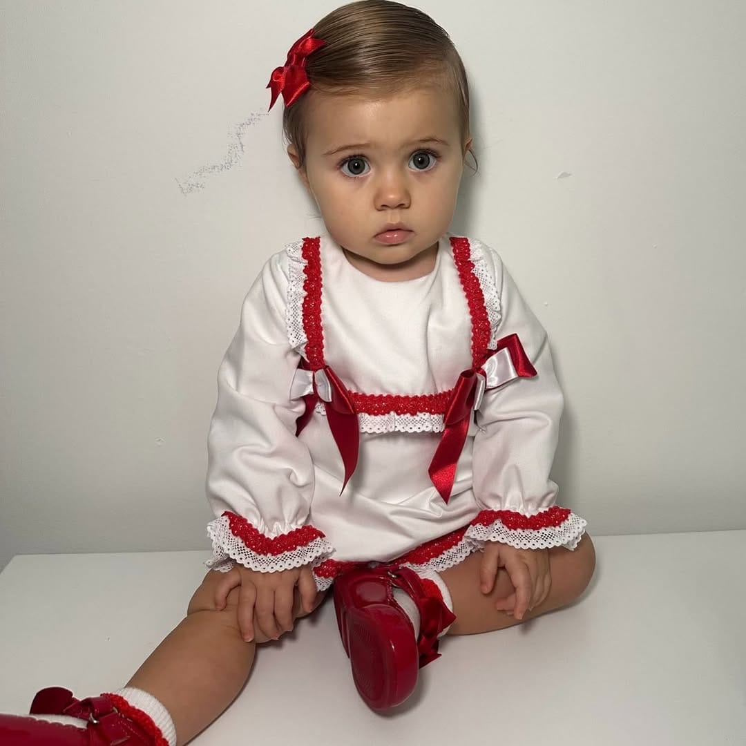 Post 3 by BABIESINESSEX on Instagram (image)