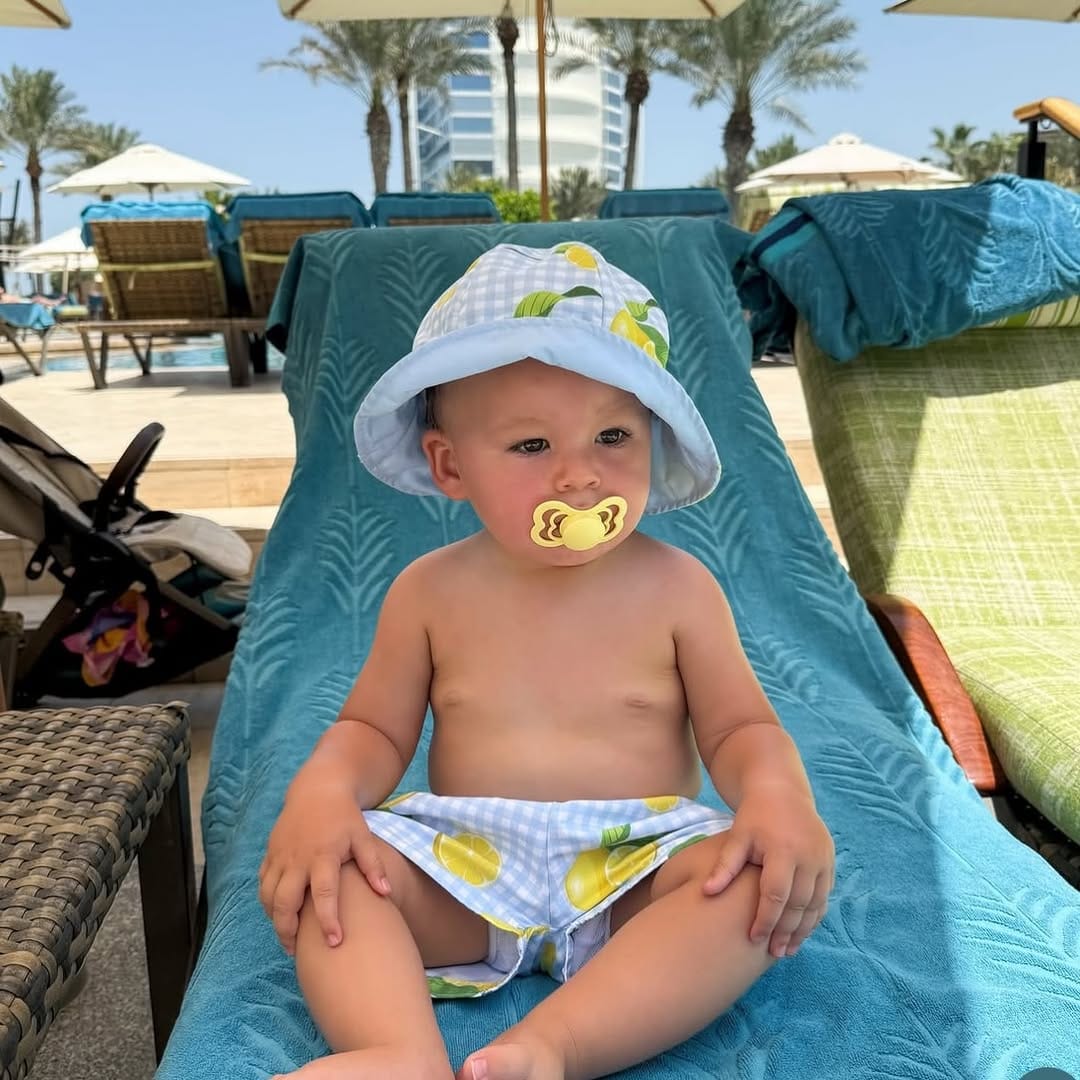 Post 4 by BABIESINESSEX on Instagram (image)