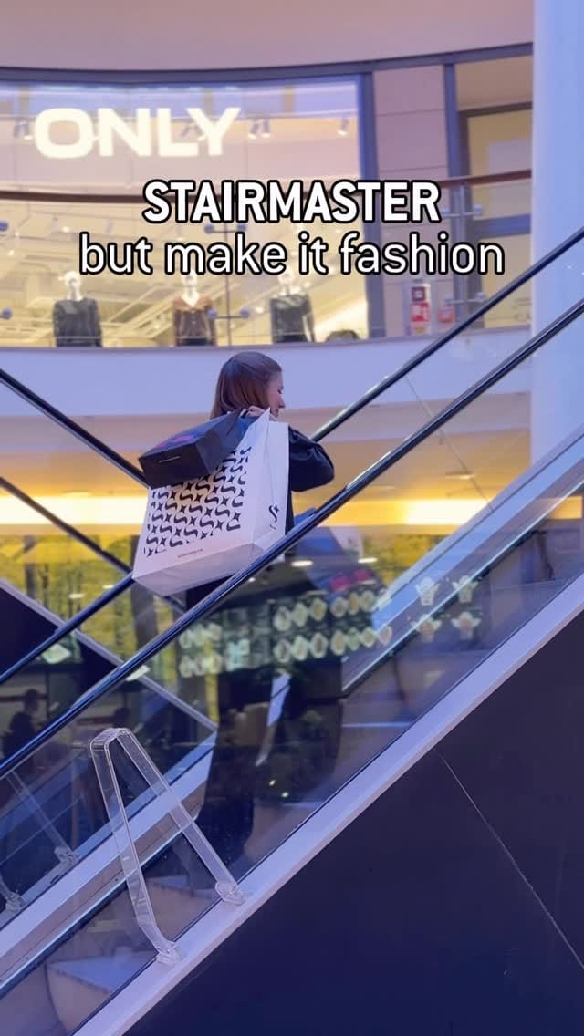 Post 3 by LOOKENTOR | Shopping Mall in Lingen on Instagram (video)