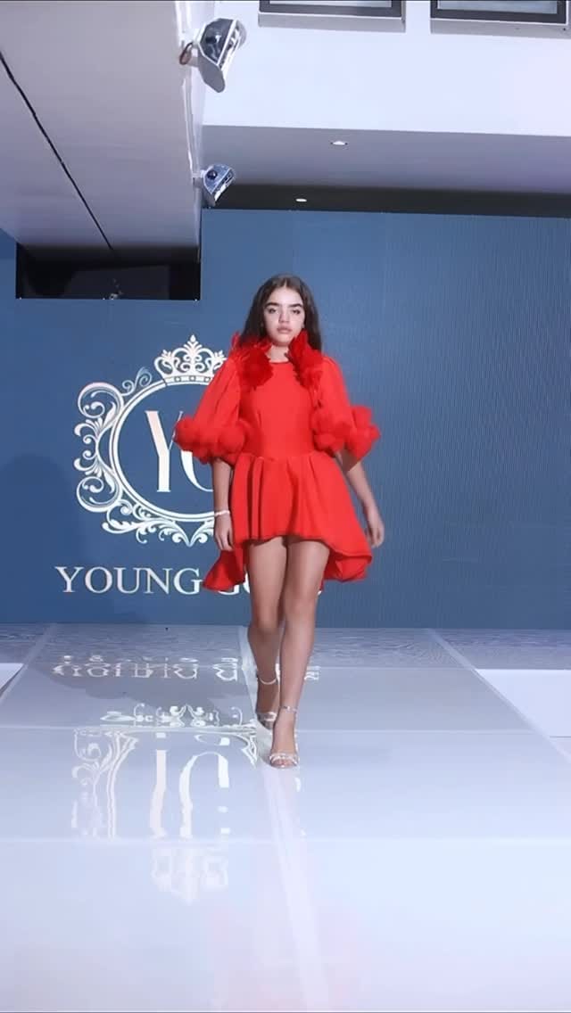 Post 4 by Gia on Instagram (video)