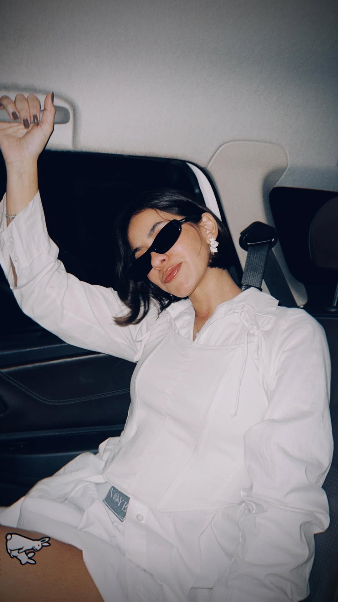 Post 4 by THAIS AGUIAR on Instagram (video)