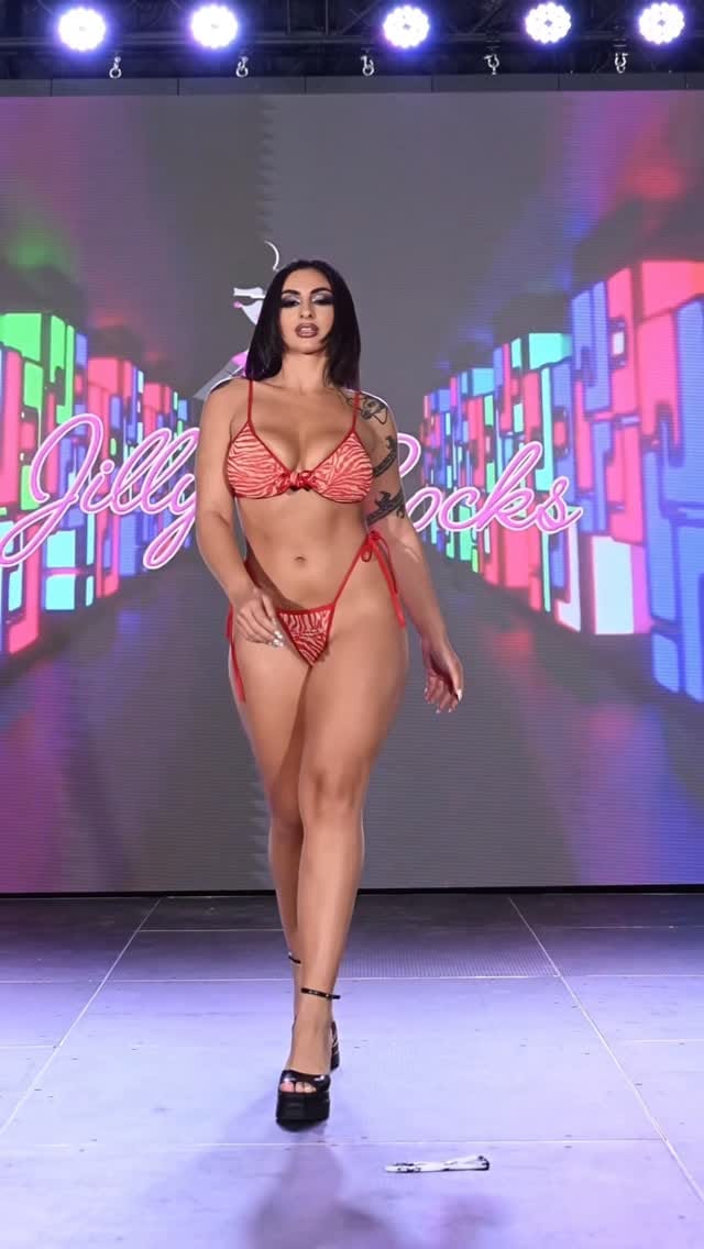 Post 3 by House of Paradise LLC ™️ on Instagram (video)