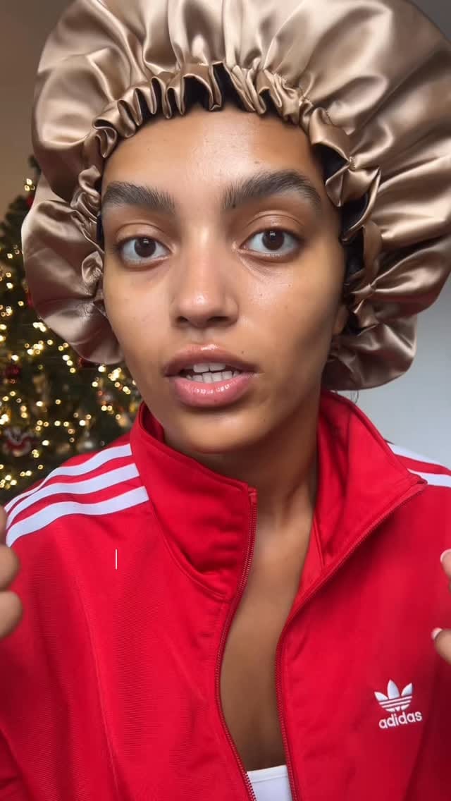 Post 5 by Paris Chanel on Instagram (video)