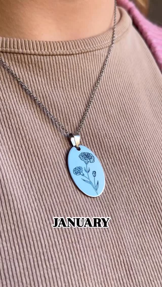 Post 7 by Sour Cherry Jewellery on Instagram (video)