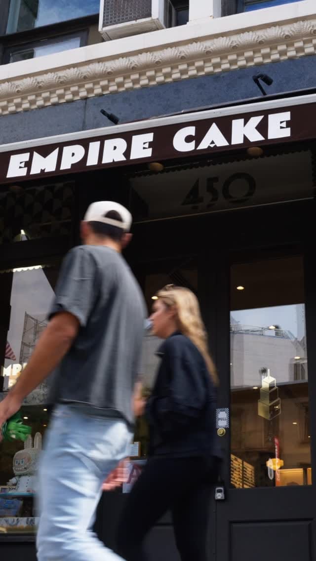 Post 1 by Empire Cake on Instagram (video)