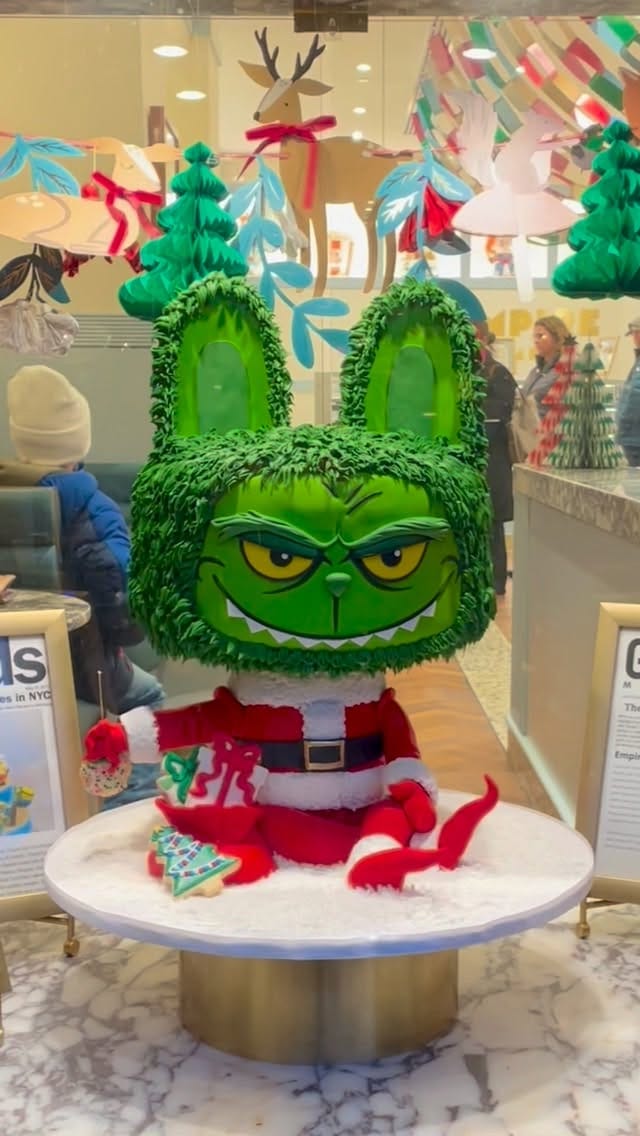 Post 3 by Empire Cake on Instagram (video)