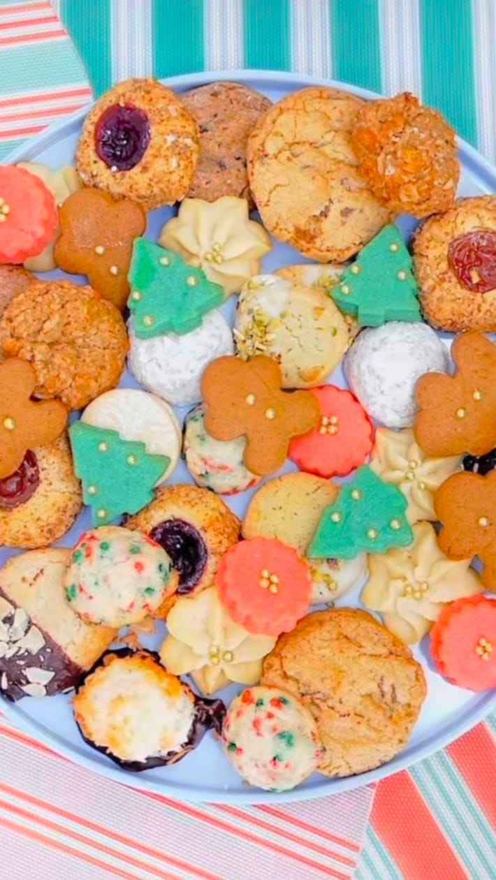 Post 6 by Empire Cake on Instagram (video)