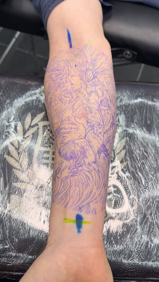Post 6 by Jarda Tattoo on Instagram (video)