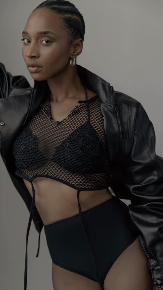Post 2 by Kyiona Carswell on Instagram (video)