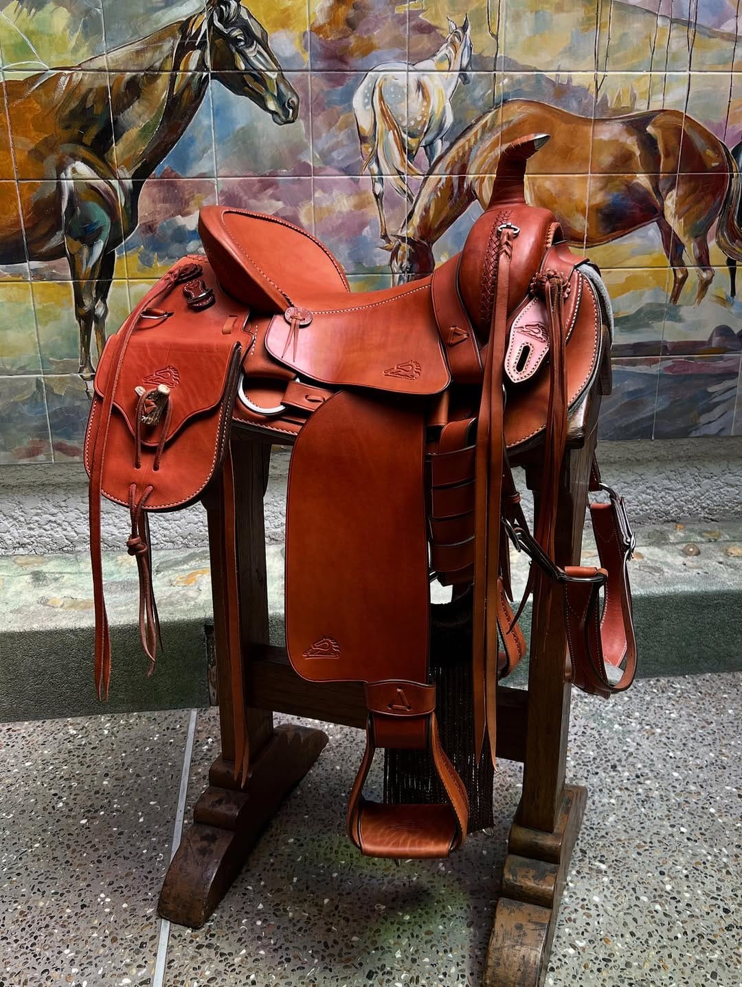 Post 6 by Guillermo Londoño on Instagram (carousel)