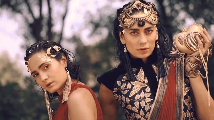 Post 10 by Sati Takhar on Instagram (video)