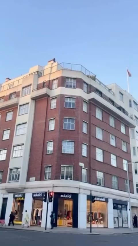 Post 4 by NAVAI on Instagram (video)